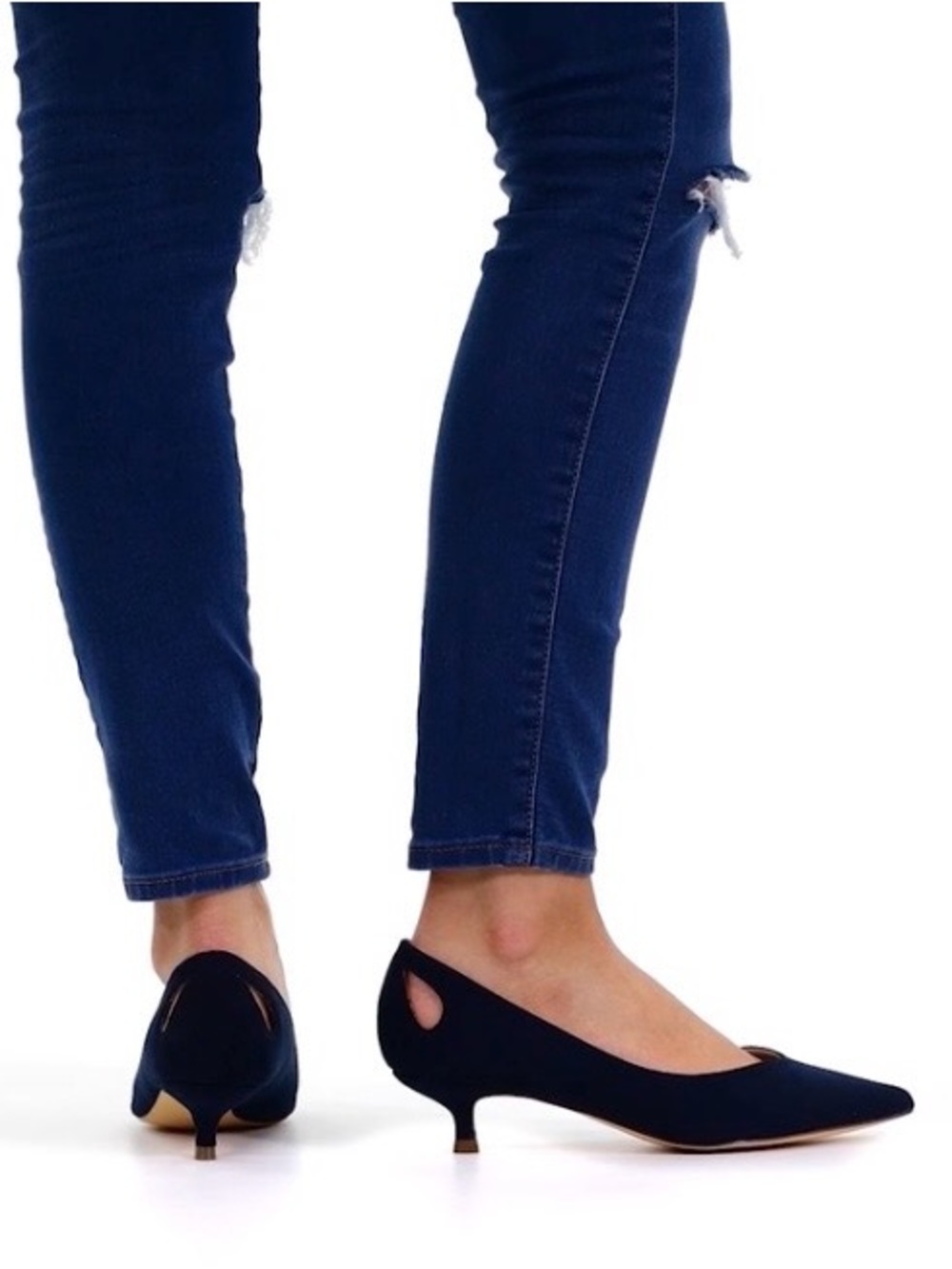 Journee Collection navy Goldie retro kitten heel pumps size 6 - Picture 13 of 14